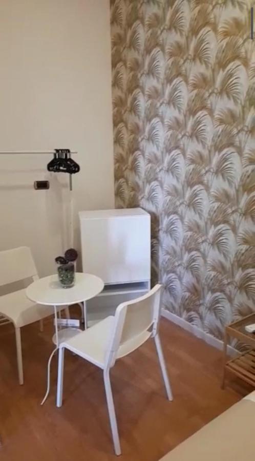 Domus Luigi Leone Ii Bed & Breakfast Napels