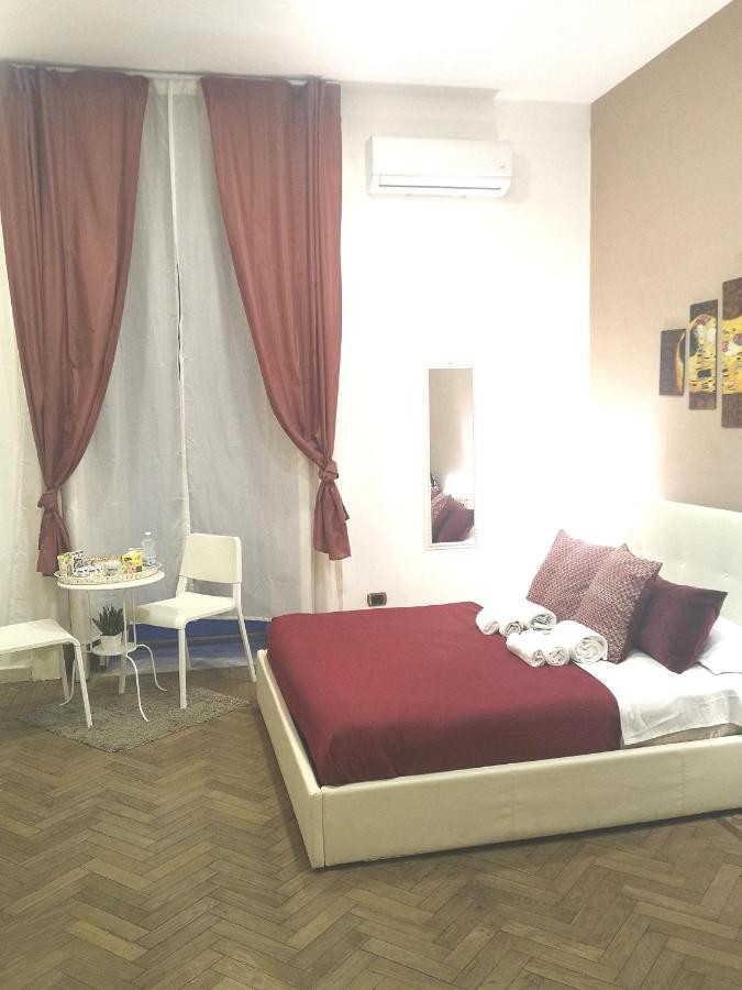 Domus Luigi Leone Ii * Napoli